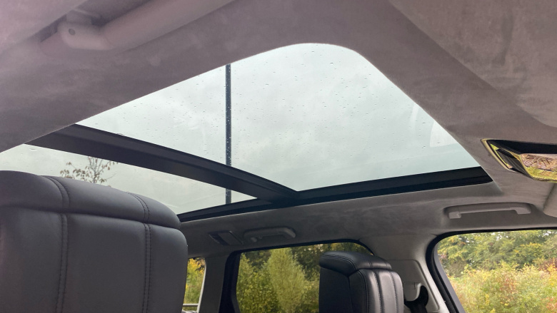 Land Rover Range Rover Sport 3.0 D300 Autobiography Dynamic 5dr Auto [7 Seat] Diesel Estate